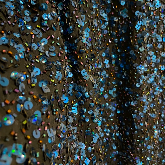 Sequin evening dress. - Picture 5 of 5